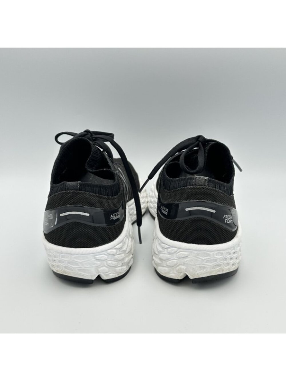 New Balance Fresh Foam Vongo v4 Running Shoes Women's Size 9 Black WVNGOBK4 - Picture 4 of 11